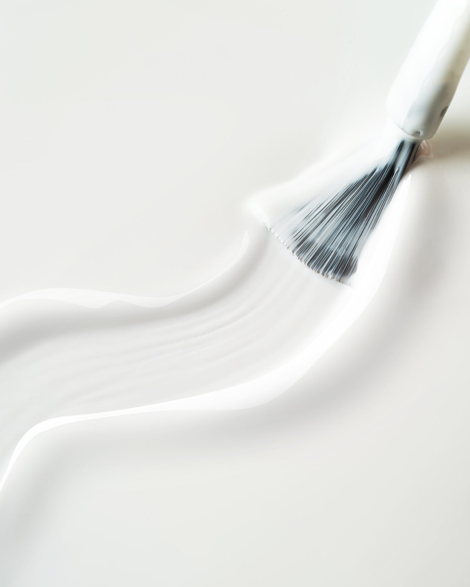 Nature's Hue HEMA-Free Gel Polish #124 White